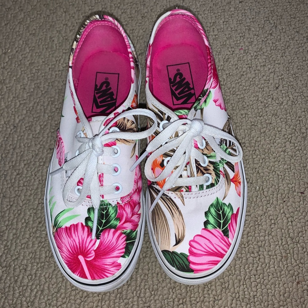 Floral Hawaiian Vans women’s size 6.5 men’s size 5